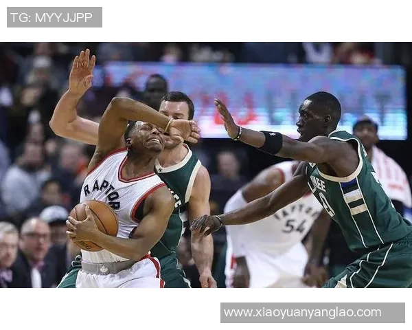密尔沃基雄鹿与多伦多猛龙的激烈对决揭示NBA季后赛的悬念与精彩瞬间
